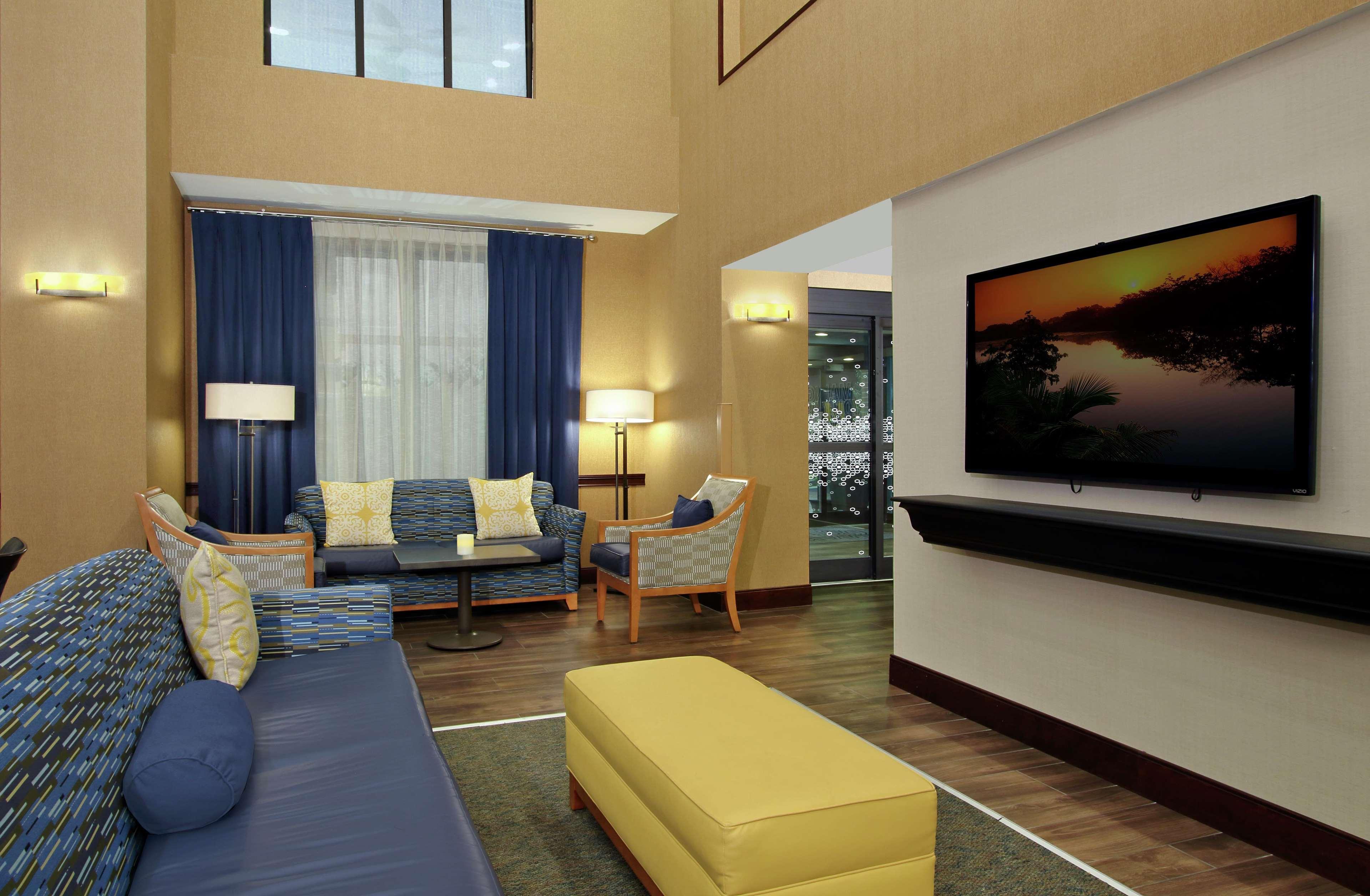 Hampton Inn & Suites Мюррей Экстерьер фото